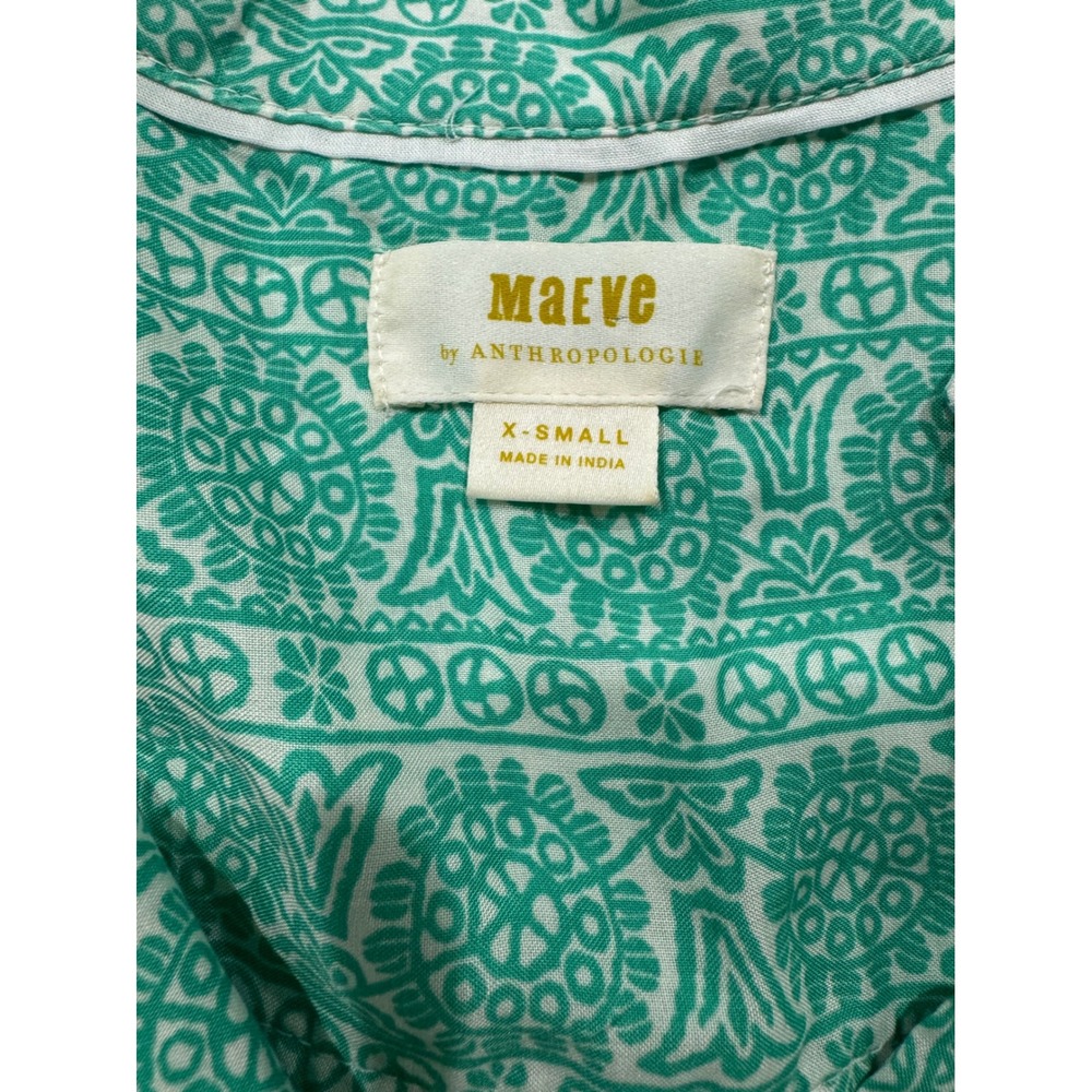 Green White Geometric Medallion Print Sleeveless Pintuck Button Front Tunic Top - Picture 2 of 4